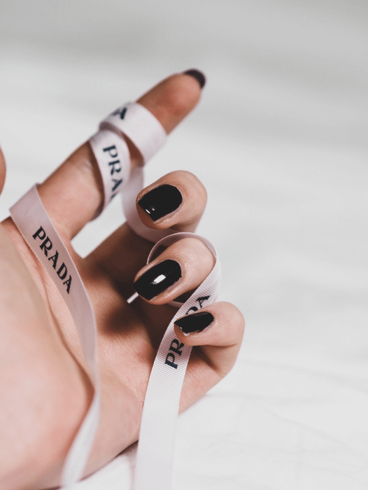 32 nail 1 1 verti cc white black